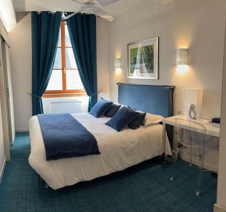 Chambre standard - Hôtel des Messageries à Arbois